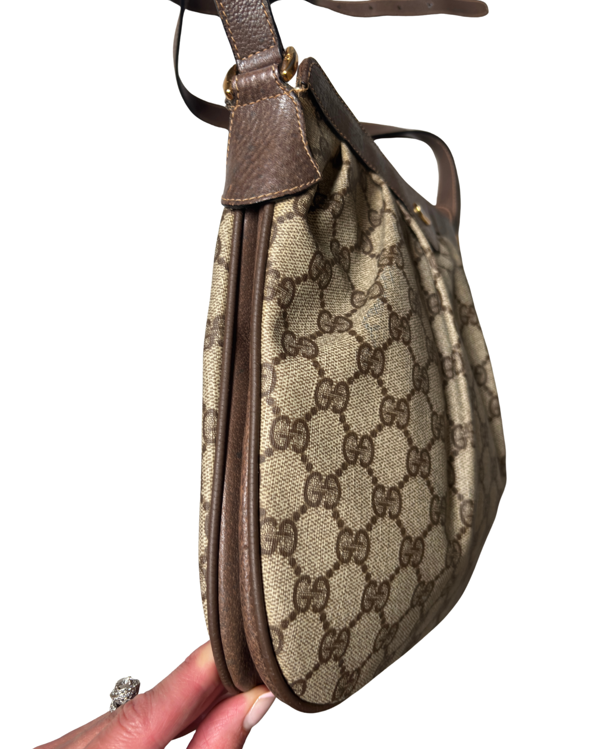 Gucci Accessory Collection GG Supreme Crossbody Bag