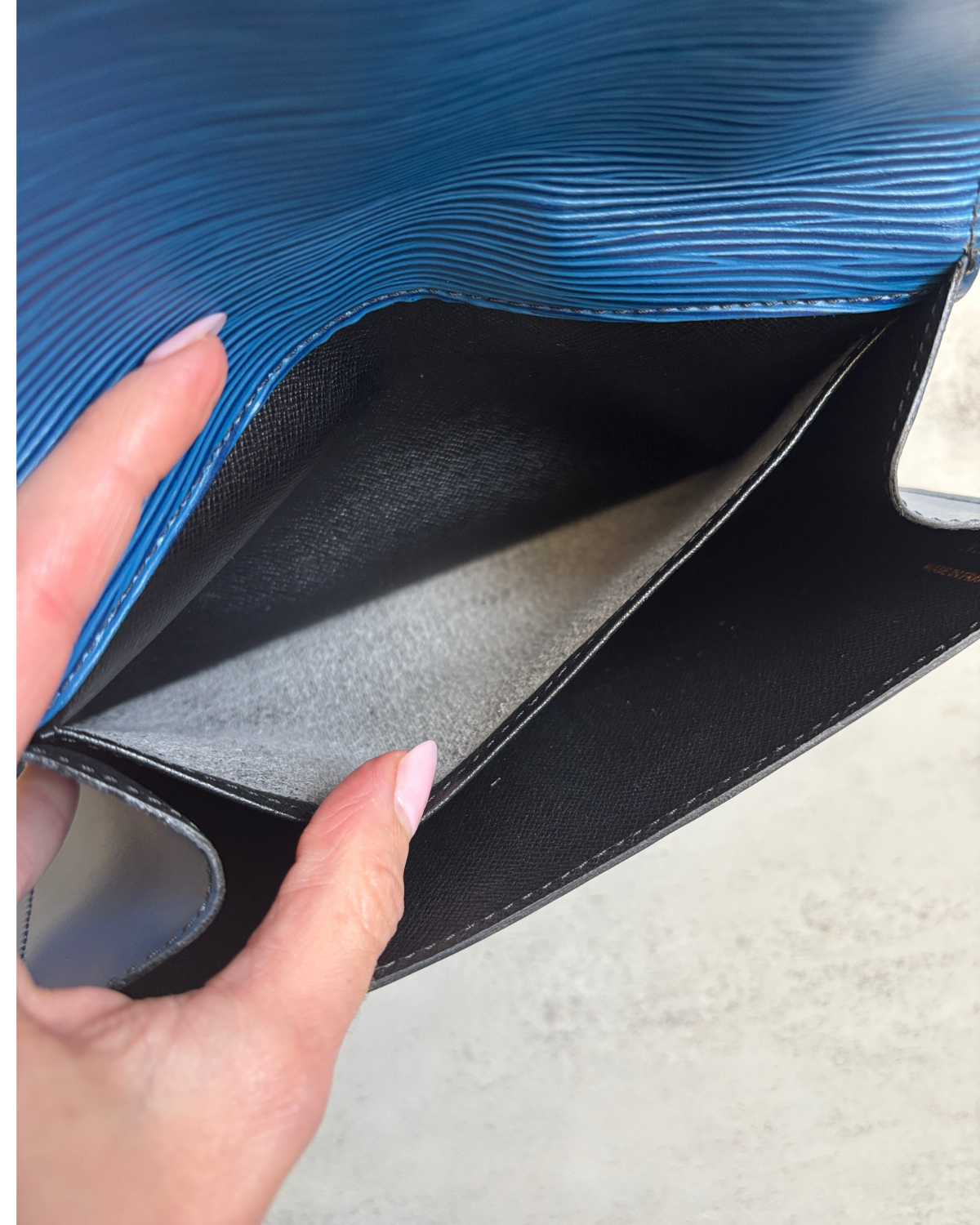 Louis Vuitton Art Deco Toledo Blue Epi Leather Clutch PM