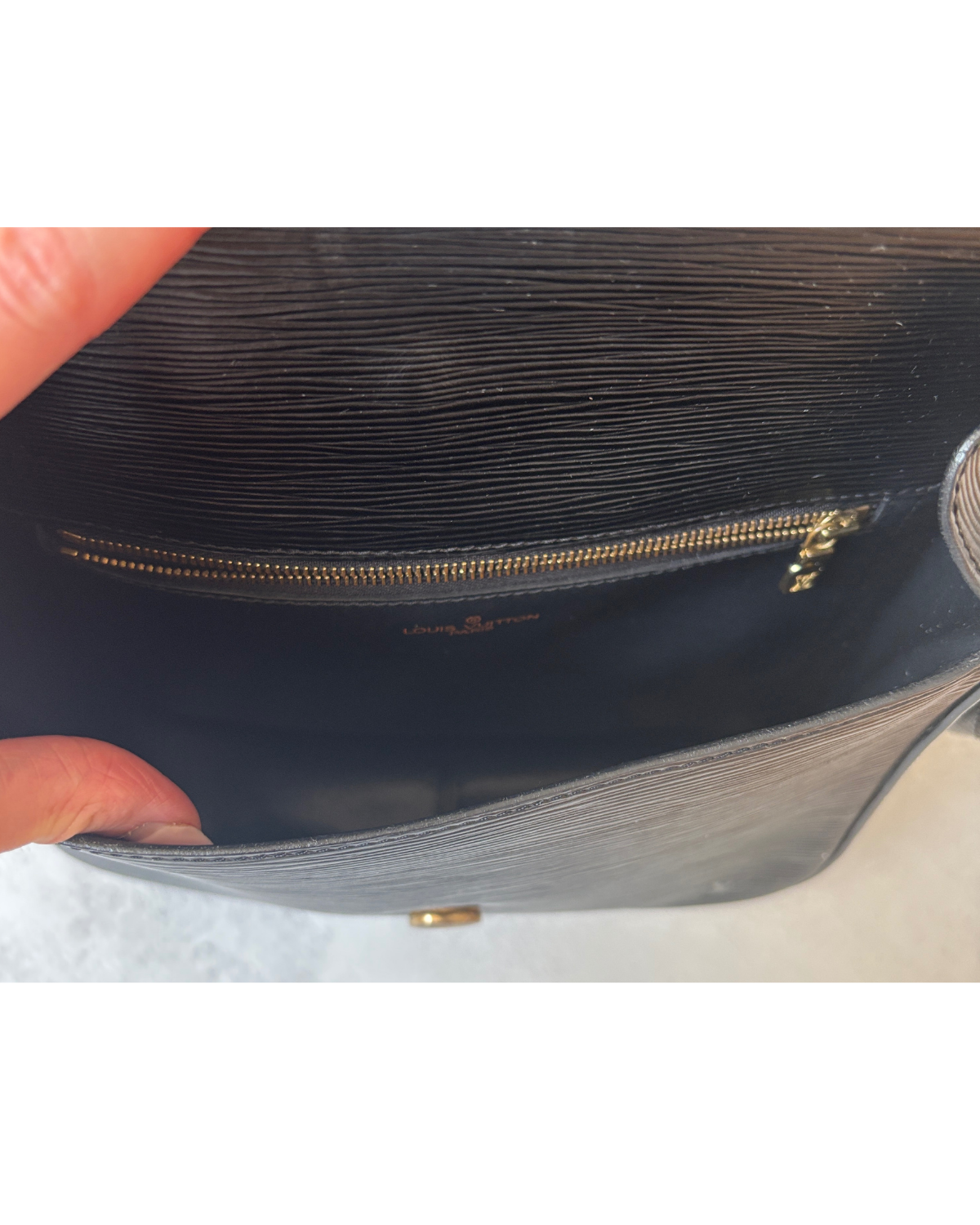 Louis Vuitton Black Épi Leather St. Cloud GM (1989)