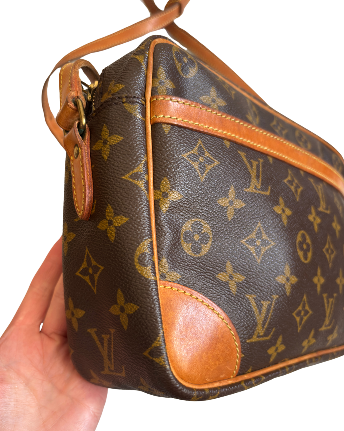 Louis Vuitton Vintage Monogram Trocadero 30