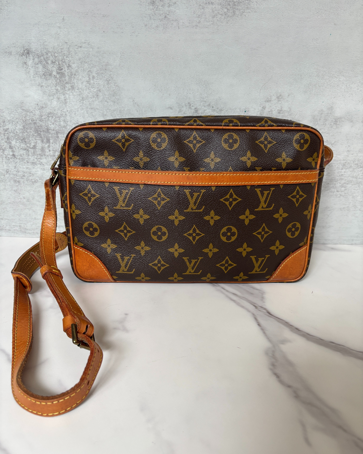 Louis Vuitton Monogram Trocadero 30
