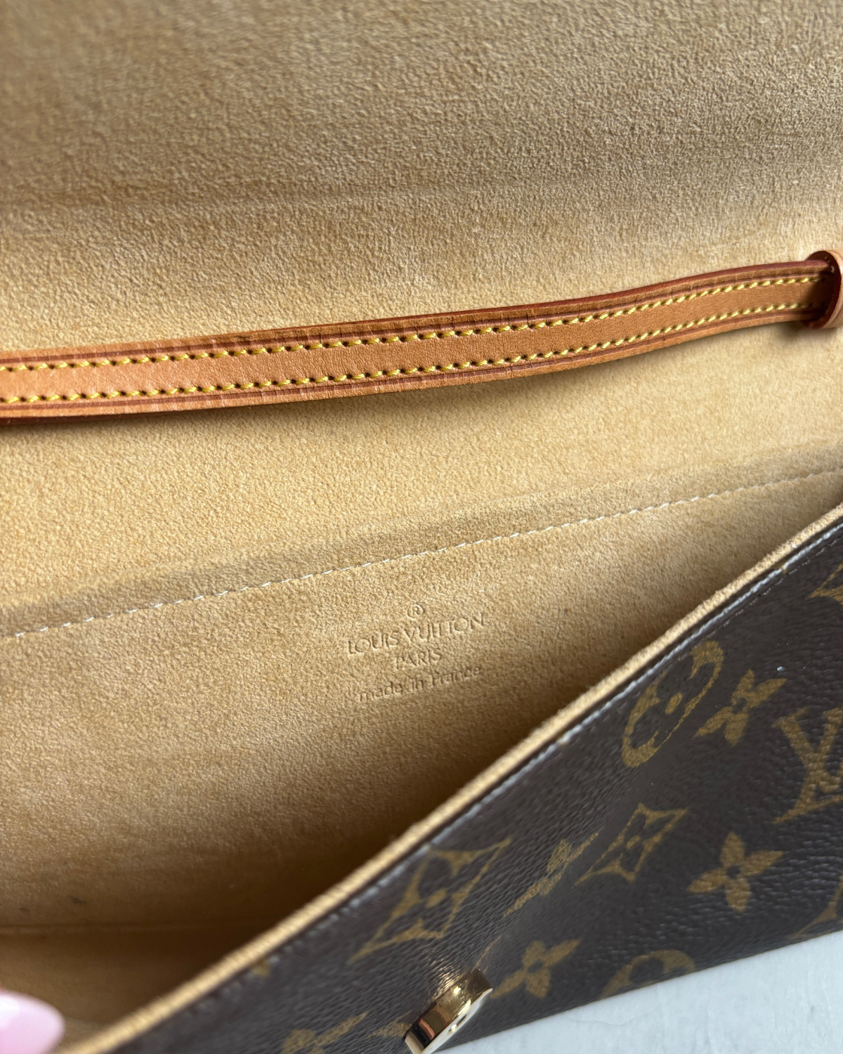 Louis Vuitton Monogram Pochette Twin GM (2001)