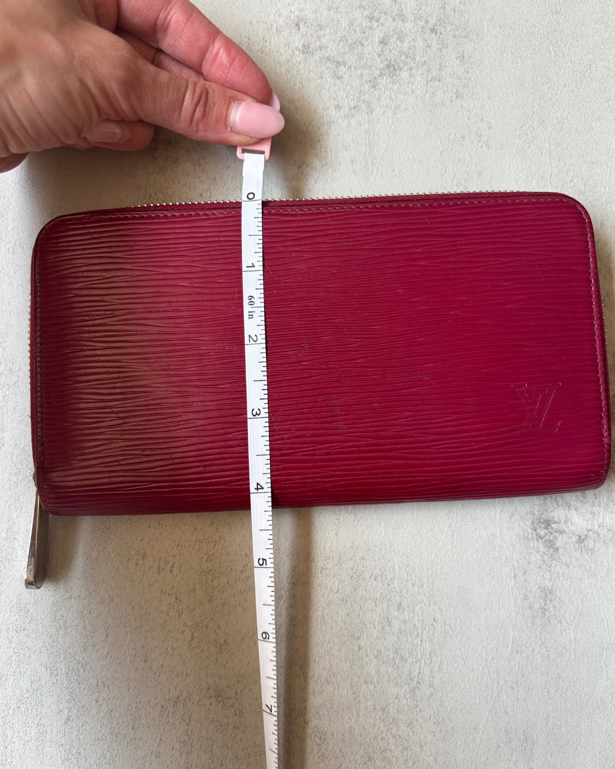 Louis Vuitton Zippy Wallet in Raspberry Epi Leather