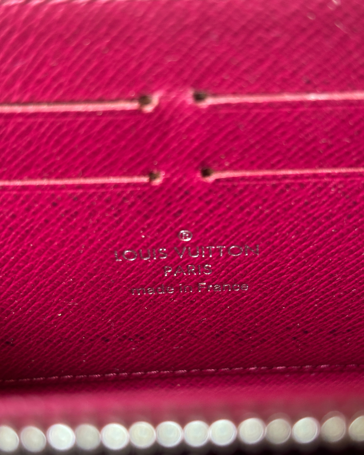 Louis Vuitton Zippy Wallet in Raspberry Epi Leather