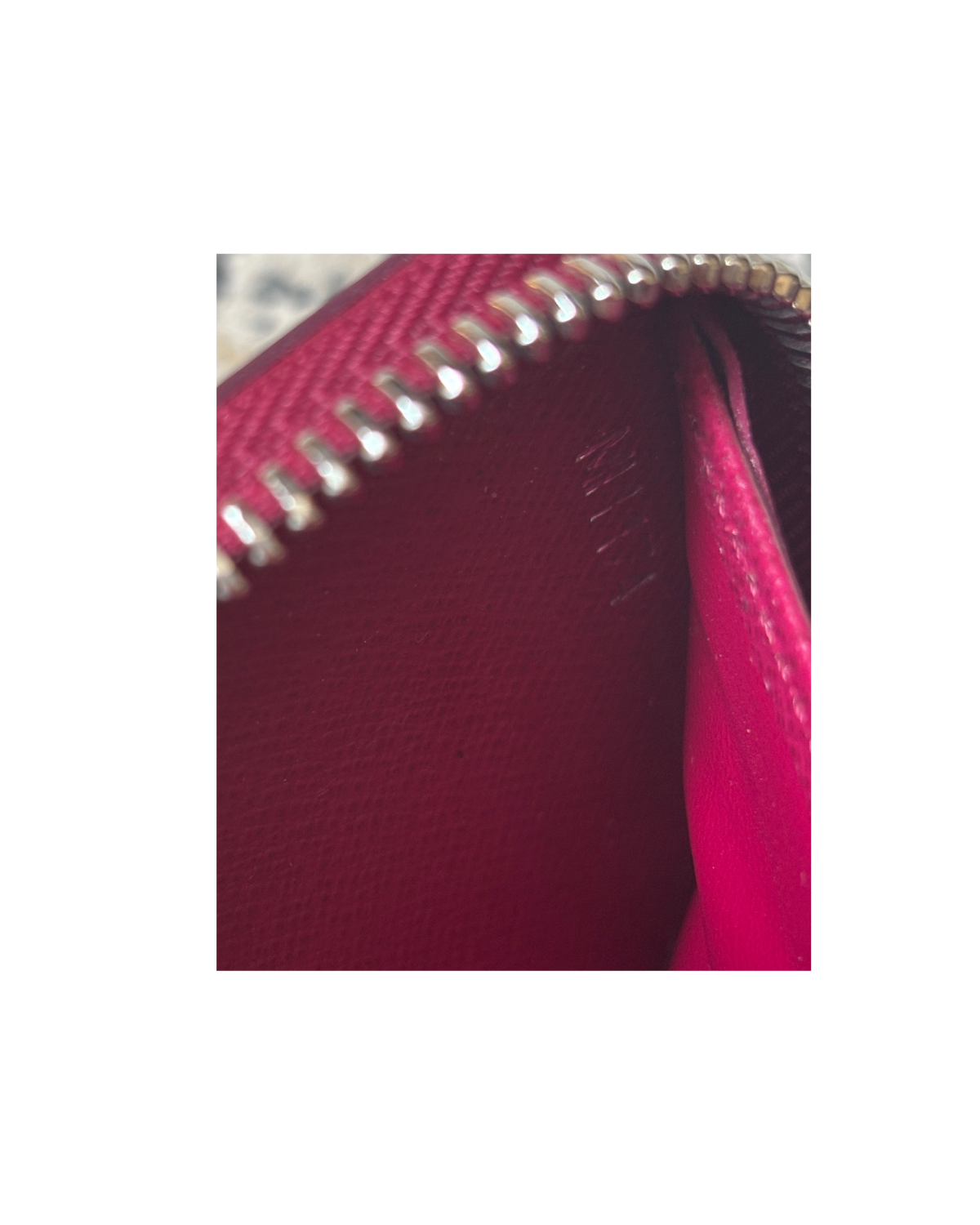Louis Vuitton Zippy Wallet in Raspberry Epi Leather