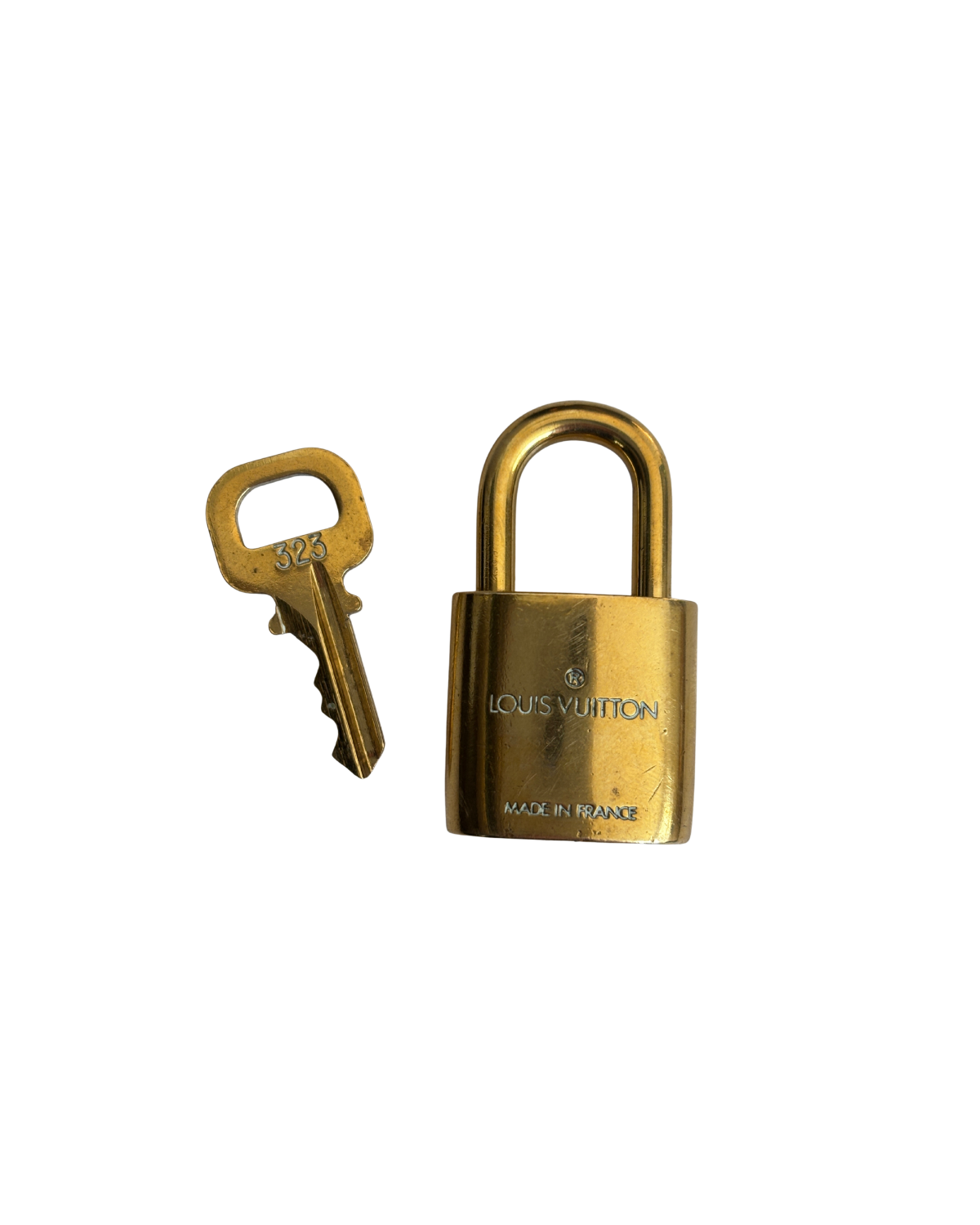 Louis Vuitton Vintage Lock & Key - 323