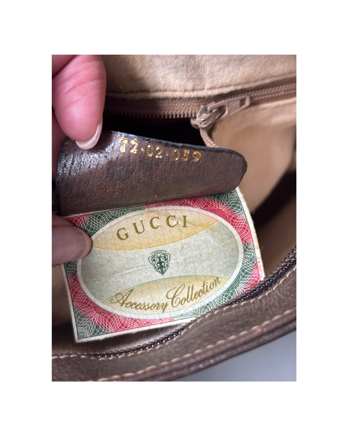 Gucci Accessory Collection GG Supreme Crossbody Bag