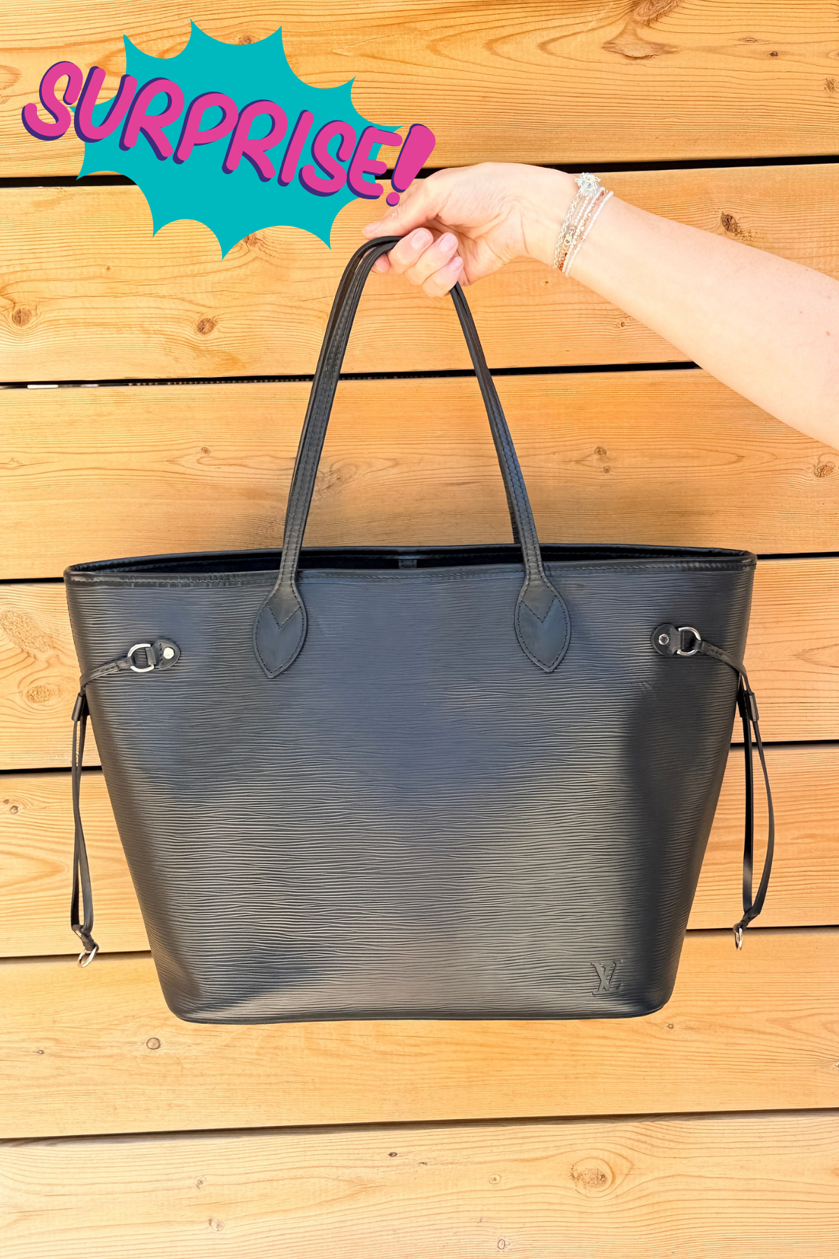 Louis Vuitton Epi Neverfull MM Black with Pouch (2015)