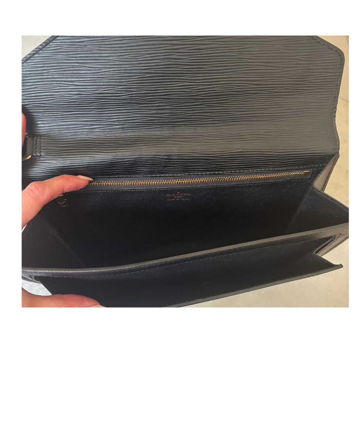 Louis Vuitton Black Epi Dragonne Clutch (1996)