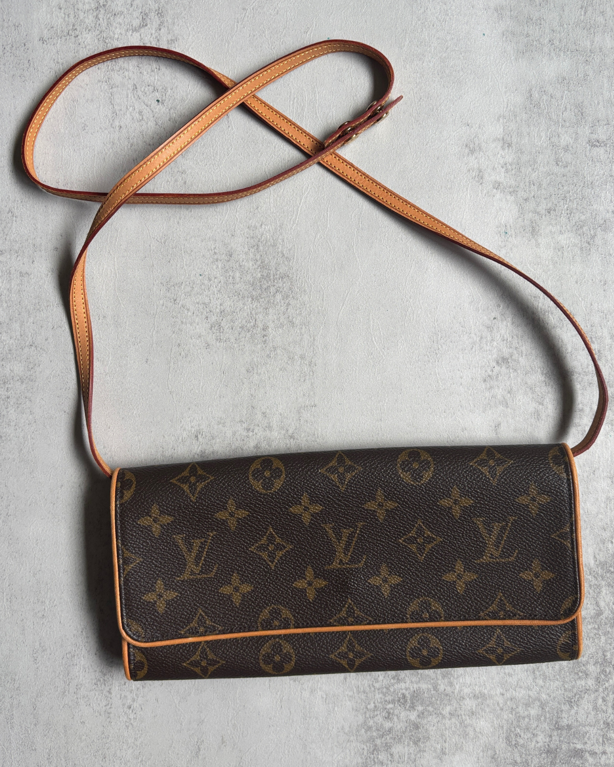 Louis Vuitton Monogram Pochette Twin GM (2001)