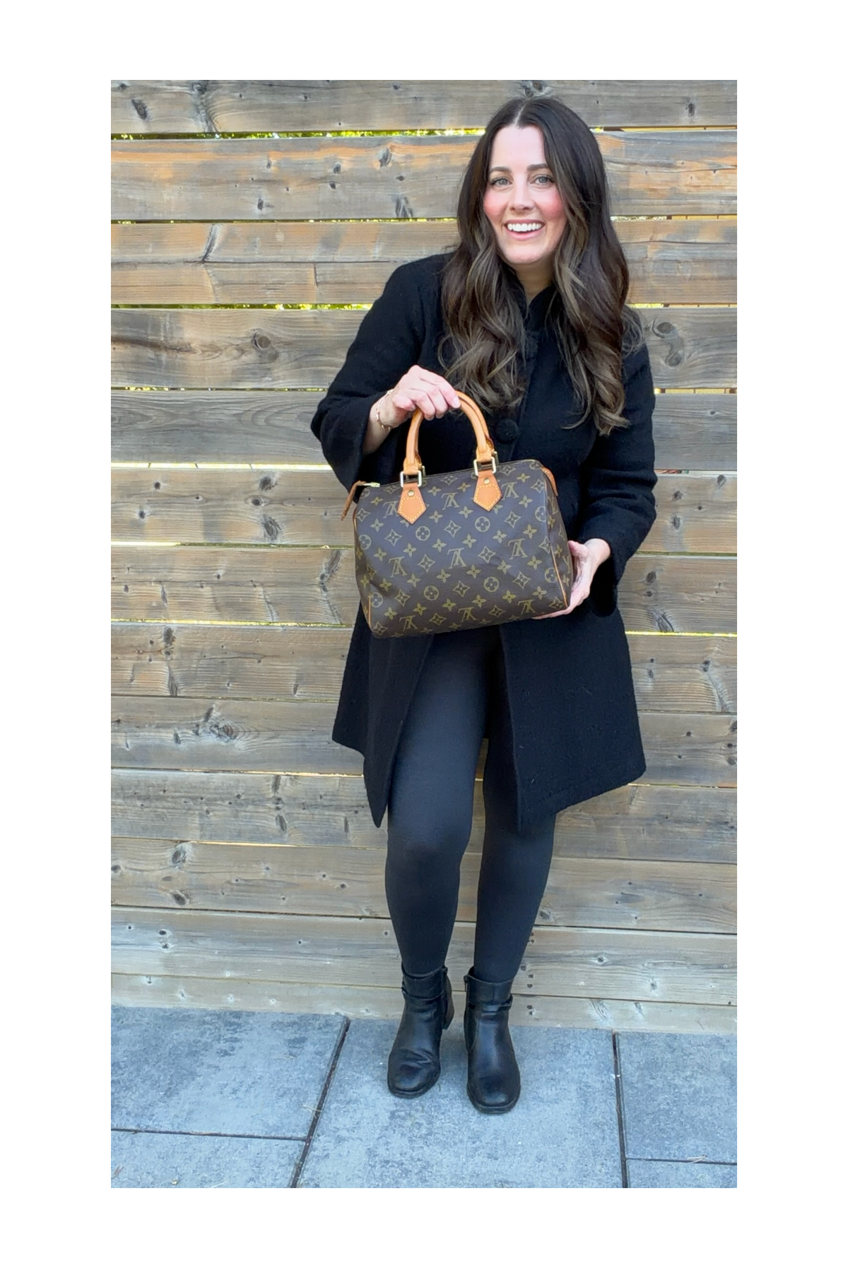 Louis Vuitton Monogram Vintage Speedy 25 Handbag