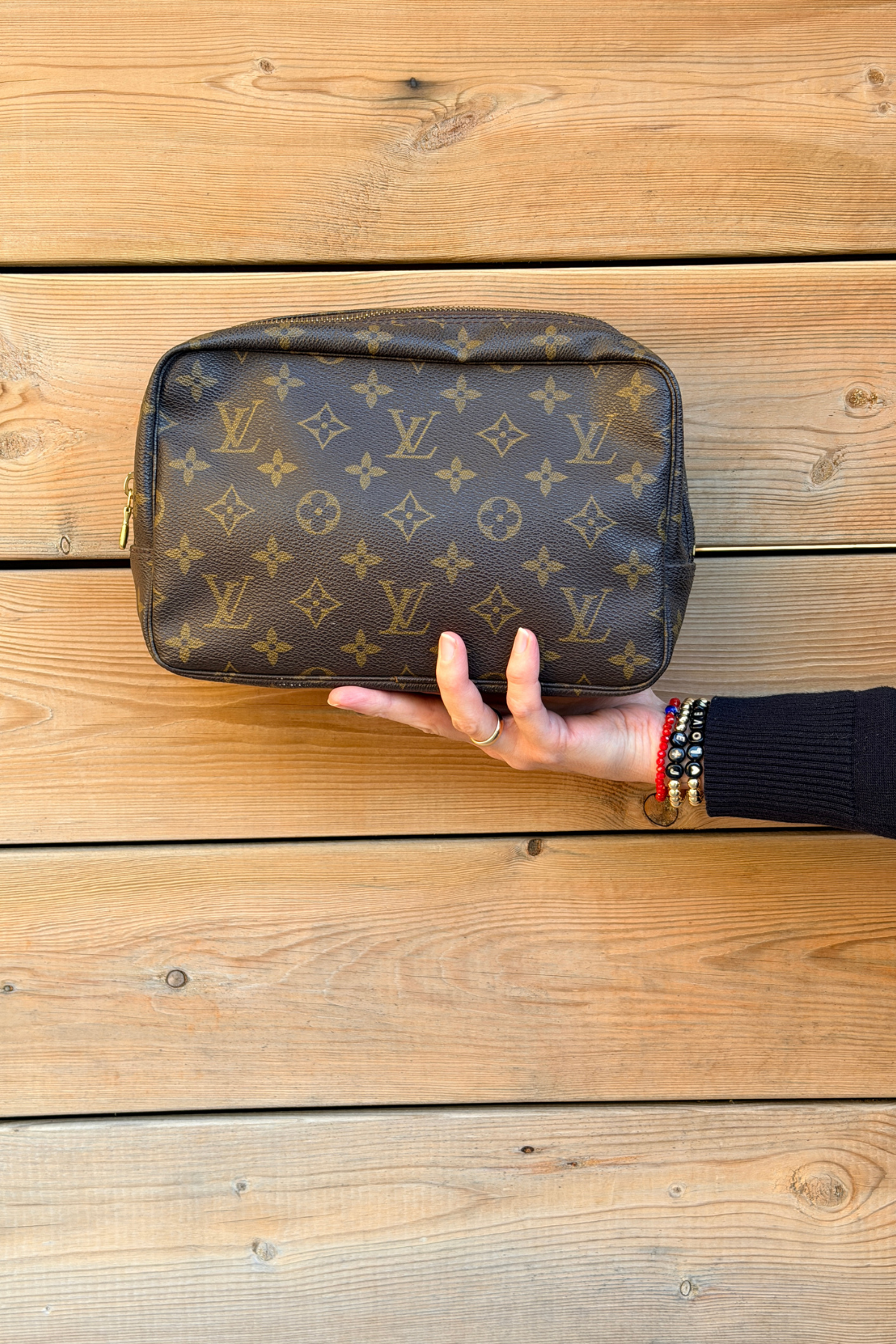 Louis Vuitton Monogram Trousse Toilette 23 (1990)