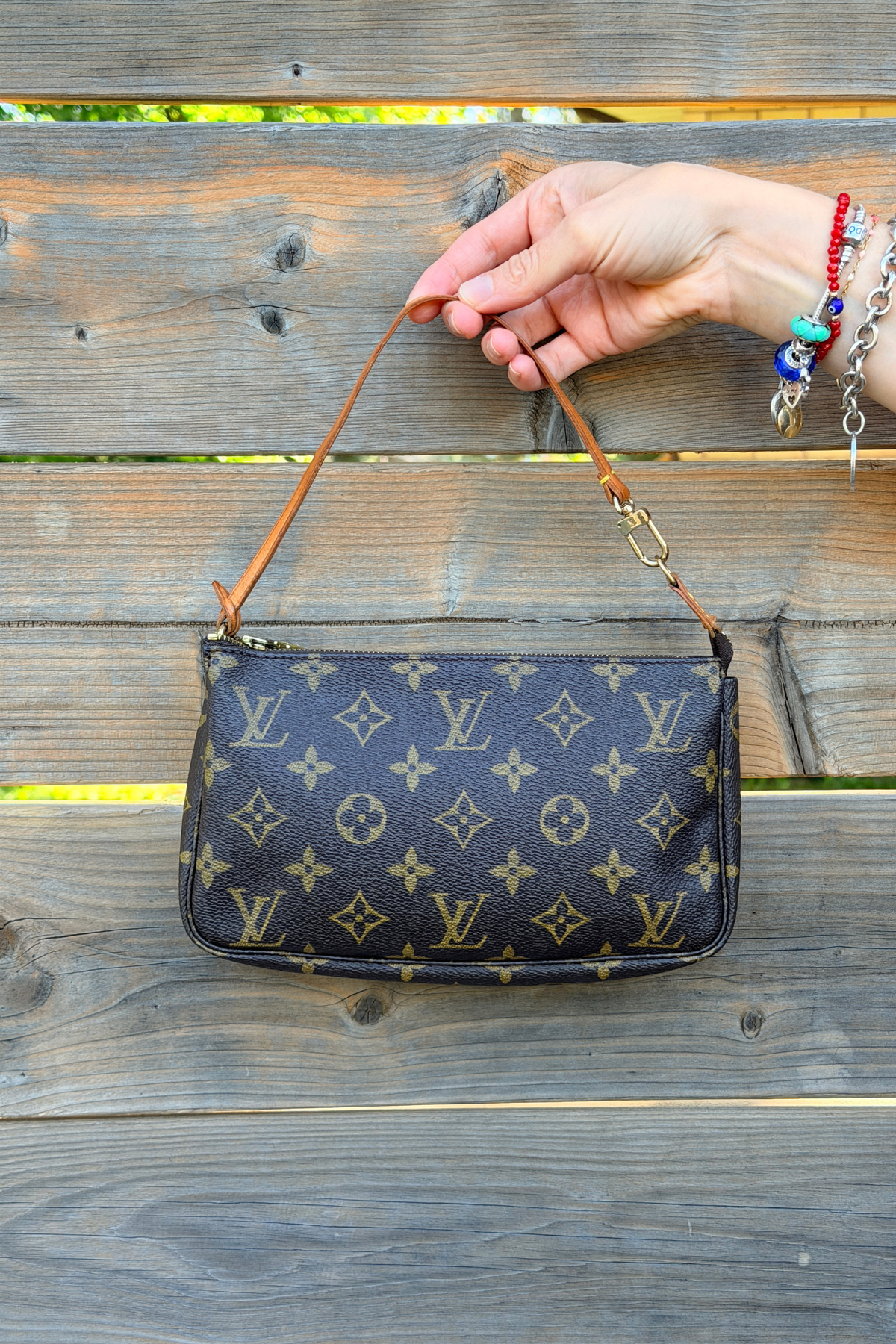 Louis Vuitton Monogram Pochette Accessoires (1997)